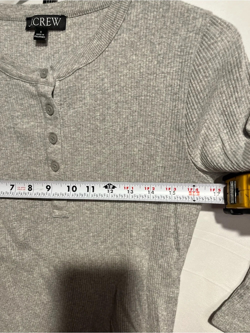 J.Crew women's Classic Crewneck long-sleeve ribbed Knit henley Fitted shirt Sm